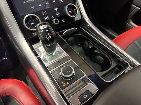 Used 2020 Land Rover Range Rover Sport HST image 25