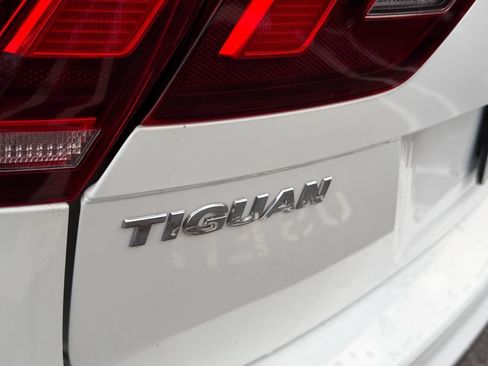 Used 2021 Volkswagen Tiguan S AWD/4WD image 14