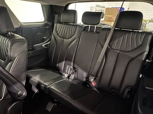Used 2025 Hyundai Palisade Limited FWD image 21