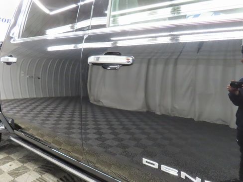 Used 2025 GMC Sierra 2500 Denali w/ Technology Package image 32