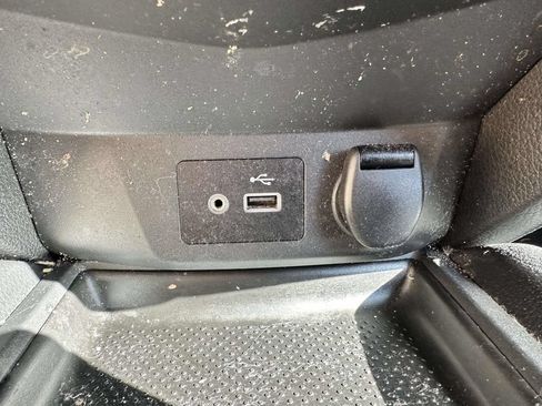 Used 2019 Nissan Rogue S AWD/4WD image 24
