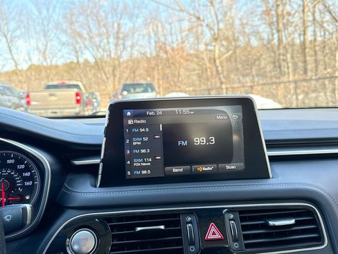 Used 2019 Genesis G70 2.0T Advanced image 12