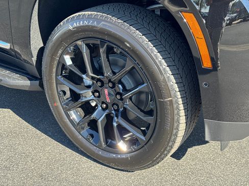 Used 2026 GMC Yukon Elevation RWD image 6