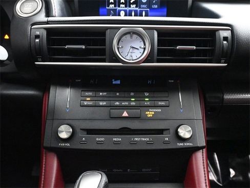 Used 2017 Lexus RC 300 AWD image 28