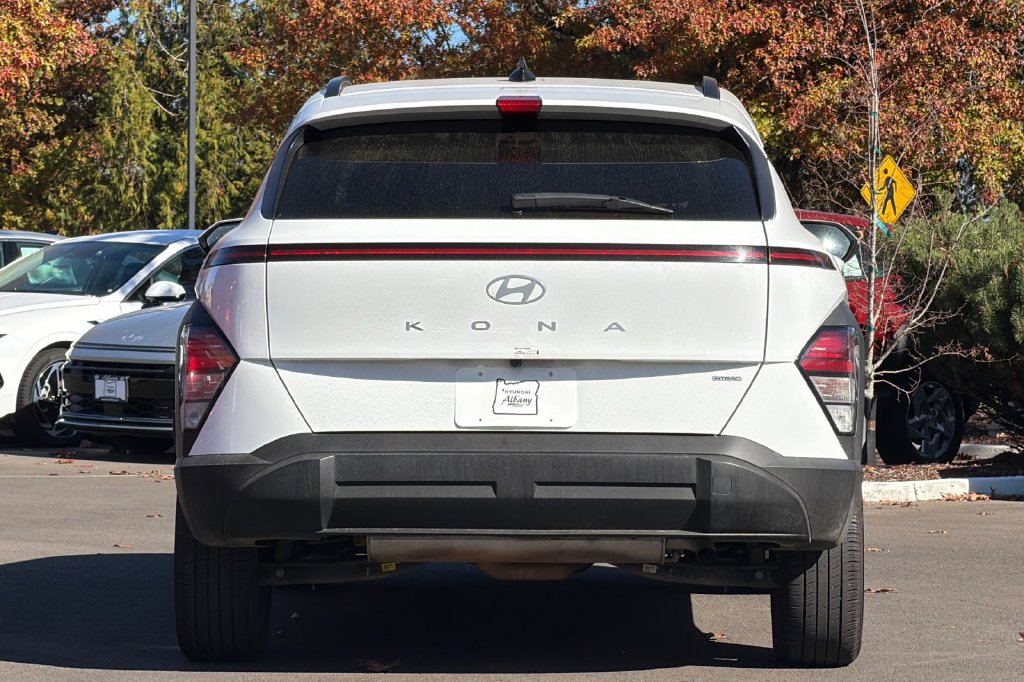 Used 2025 Hyundai Kona SEL AWD/4WD image 5
