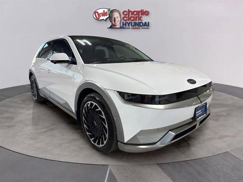 Certified 2023 Hyundai Ioniq 5 Limited w/ Cargo Package image 6