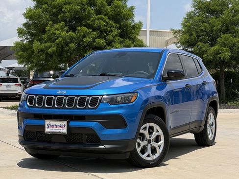 Used 2025 Jeep Compass Sport w/ Mopar Graphics Package AWD/4WD image 2