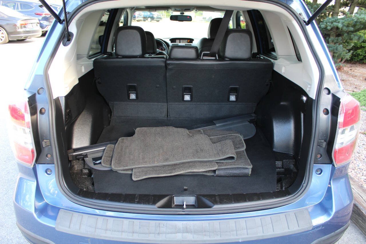 Used 2015 Subaru Forester 2.0XT Touring AWD/4WD image 20