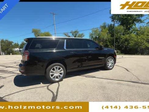 Certified 2022 Chevrolet Suburban High Country w/ Premium Package AWD/4WD image 8