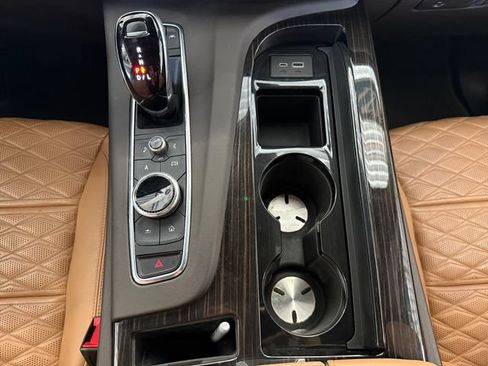 Used 2021 Cadillac Escalade Premium Luxury RWD image 11