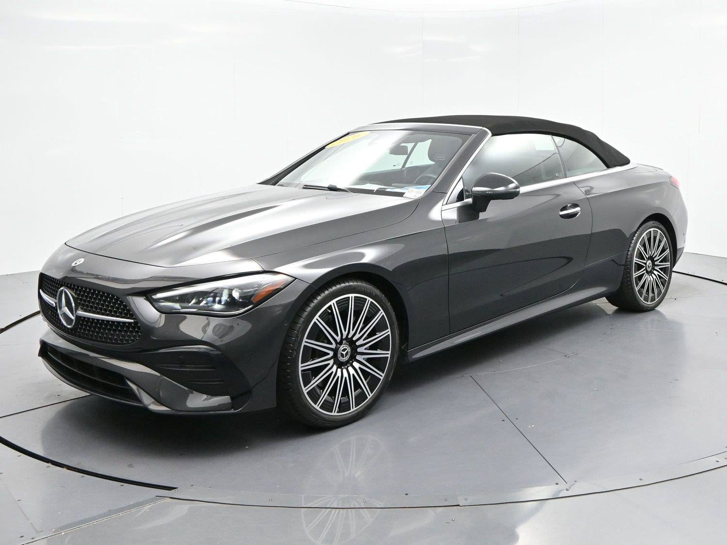 Used 2026 Mercedes-Benz CLE 300 4MATIC Cabriolet image 3
