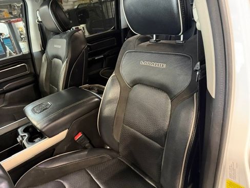 Used 2022 RAM 1500 Laramie AWD/4WD image 47