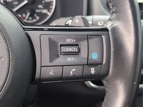 Used 2023 Nissan Rogue SL w/ SL Premium Package image 26