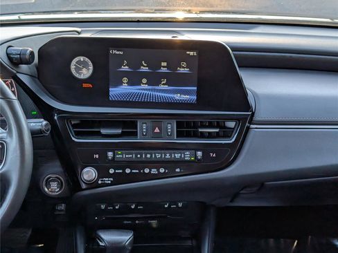 Certified 2022 Lexus ES 350 w/ Premium Package image 17