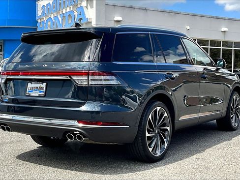 Used 2023 Lincoln Aviator Reserve w/ Equipment Group 201A image 2