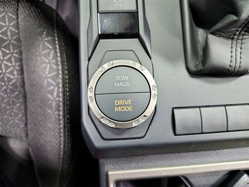 Used 2025 Toyota 4Runner SR5 image 33