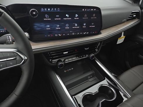 New 2026 Chevrolet Suburban High Country image 43