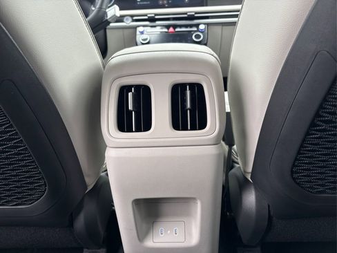 Certified 2025 Hyundai Tucson Limited image 29