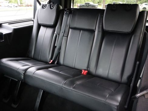 Used 2015 Ford Expedition EL XLT w/ Equipment Group 202A AWD/4WD image 21