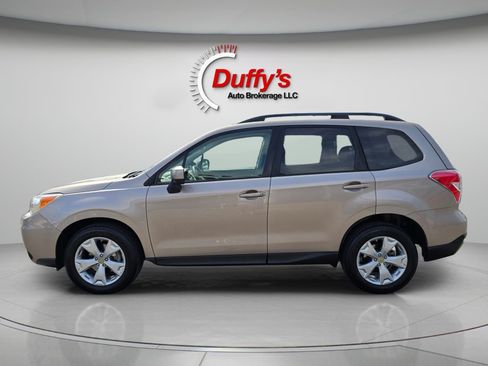 Used 2015 Subaru Forester 2.5i Premium AWD/4WD image 16