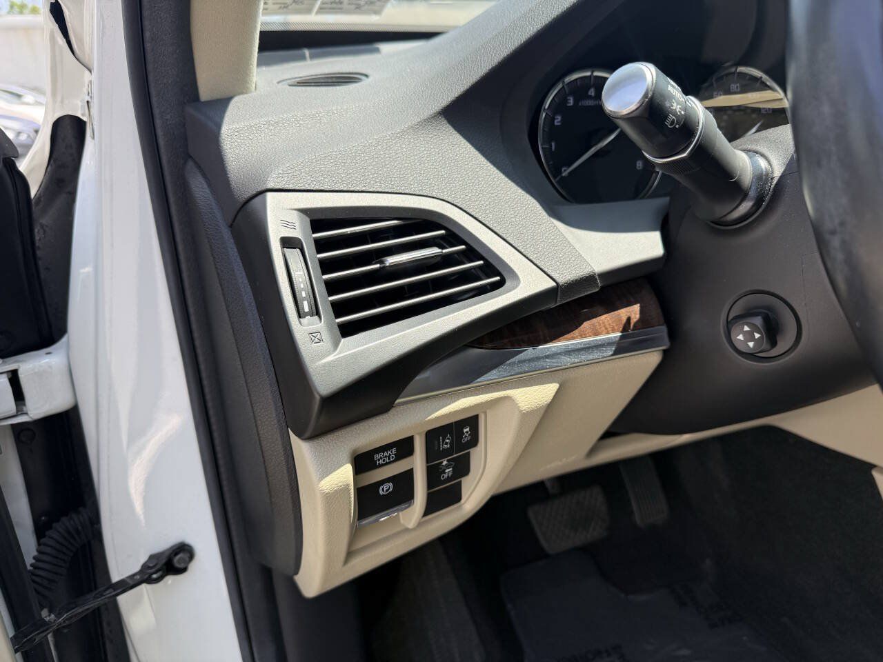 Used 2019 Acura MDX SH-AWD image 11