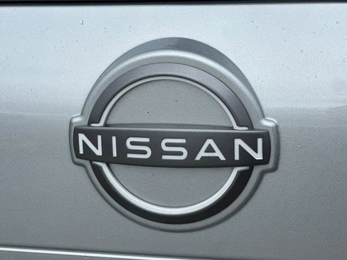 Used 2025 Nissan Rogue SV FWD image 23