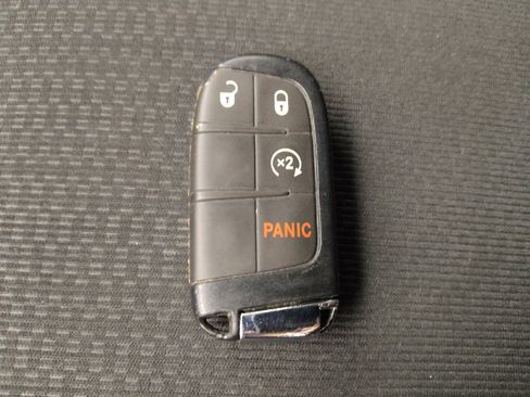 Used 2022 Jeep Compass Trailhawk w/ Trailhawk Convenience Group image 32