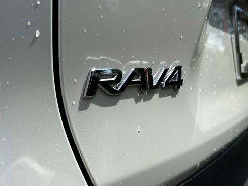 Used 2021 Toyota RAV4 Limited AWD/4WD image 12