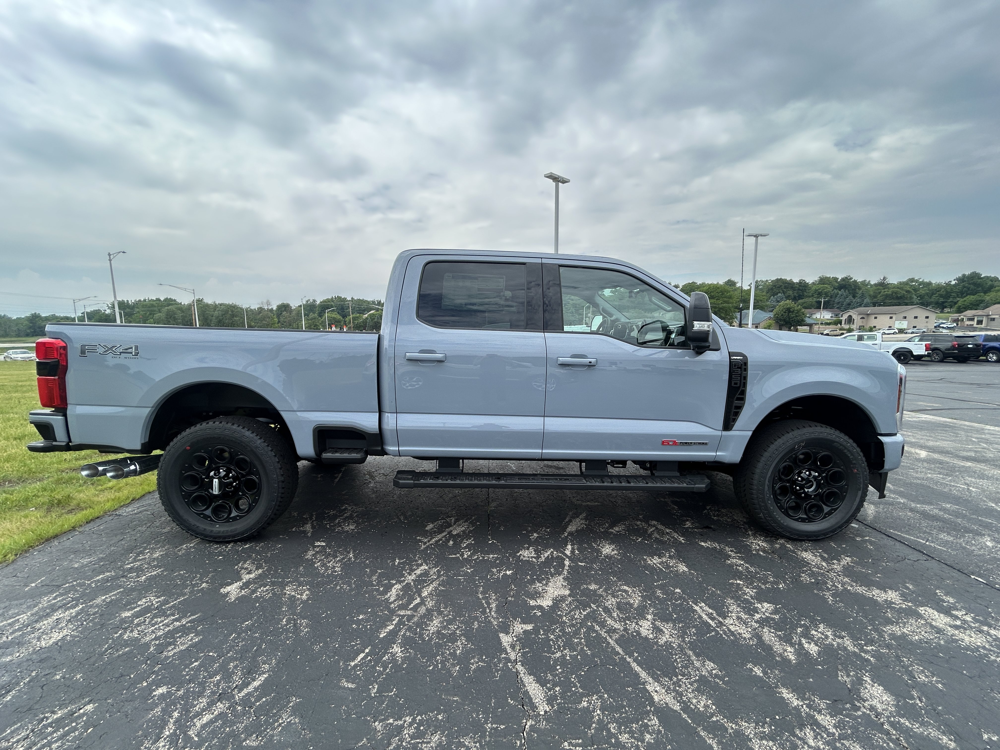 New 2026 Ford F350 Lariat w/ Black Appearance Package AWD/4WD image 5