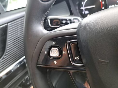 Used 2022 Lincoln Corsair FWD image 17