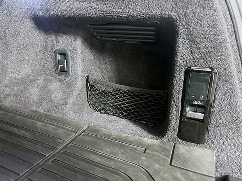 Used 2025 Land Rover Range Rover Sport SE image 26