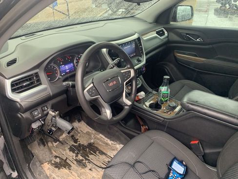 Used 2022 GMC Acadia SLE w/ Driver Convenience Package image 9