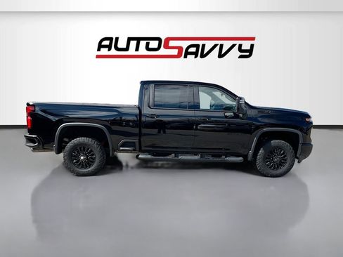 Used 2024 Chevrolet Silverado 2500 LTZ w/ LTZ Plus Package image 8