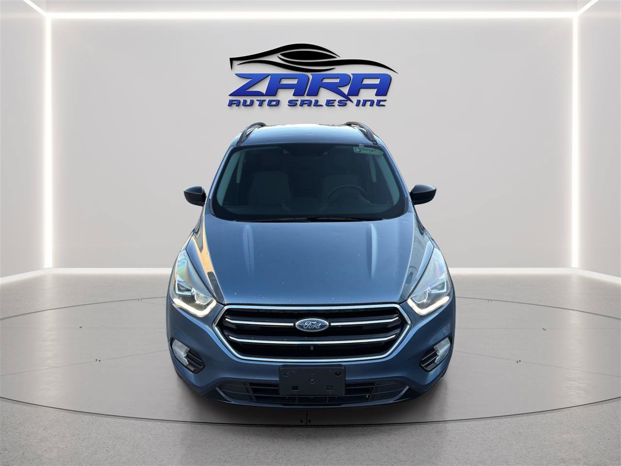 Used 2018 Ford Escape SE w/ SE Sport Appearance Package AWD/4WD image 10