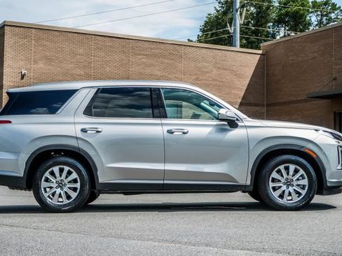 Used 2025 Hyundai Palisade SEL FWD image 5