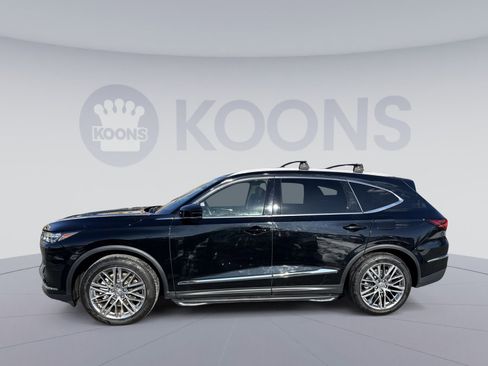 Used 2022 Acura MDX SH-AWD w/ Advance Package image 2