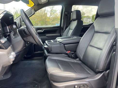 Used 2025 GMC Sierra 1500 SLT AWD/4WD image 15