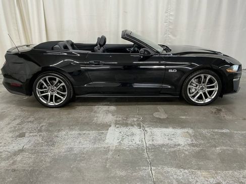 Used 2021 Ford Mustang GT Premium image 4