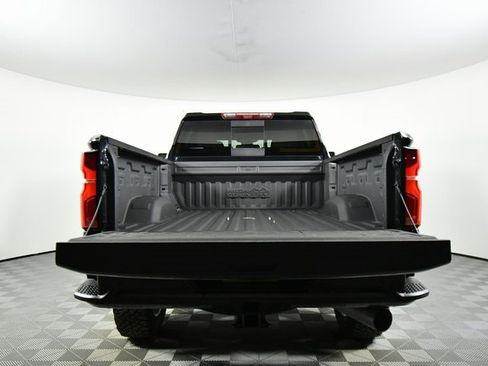 Used 2024 Chevrolet Silverado 2500 High Country w/ Technology Package image 27