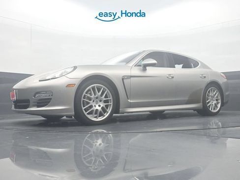 Used 2010 Porsche Panamera S RWD image 29