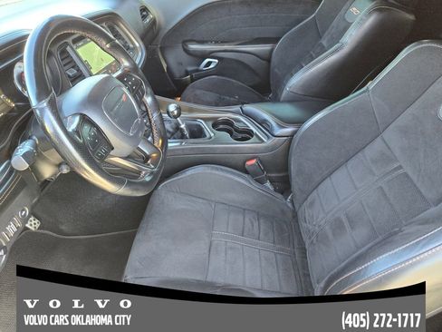 Used 2020 Dodge Challenger R/T image 13