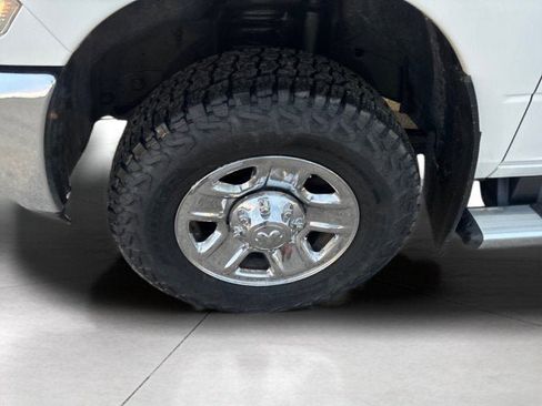 Used 2016 RAM 2500 Tradesman w/ Chrome Appearance Group image 16