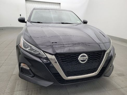 Used 2019 Nissan Altima 2.5 SR w/ SR Premium Package FWD image 14
