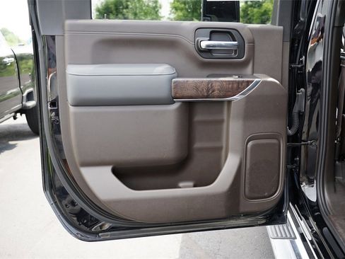 Used 2022 GMC Sierra 2500 Denali image 20