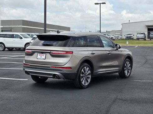 Used 2021 Lincoln Corsair Reserve w/ Equipment Group 201A FWD image 4