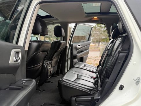 Used 2017 Nissan Pathfinder SL w/ SL Premium Package image 20