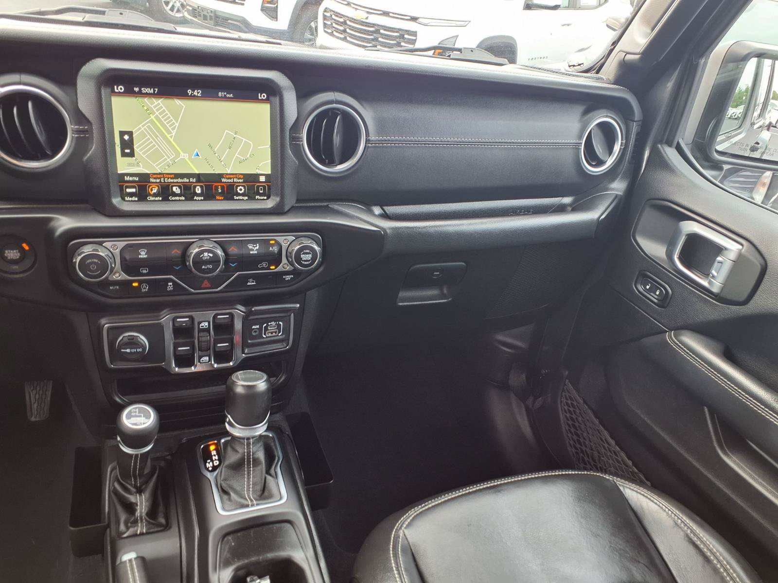 Used 2022 Jeep Gladiator Overland w/ Popular Equipment Package AWD/4WD image 3