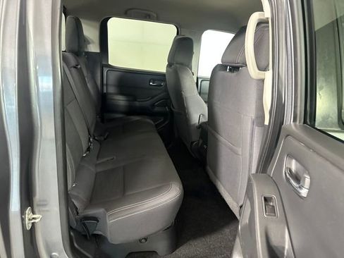 Used 2022 Nissan Frontier SV image 27