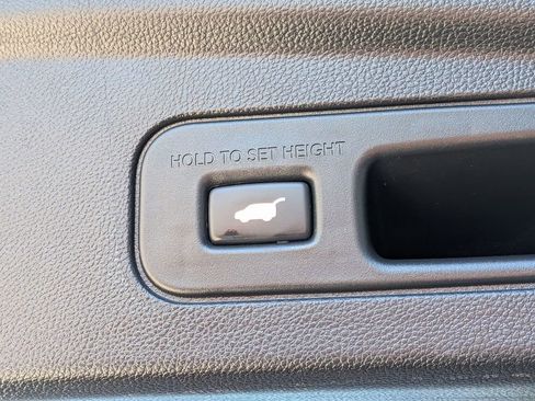 Used 2023 Acura MDX A-Spec image 10