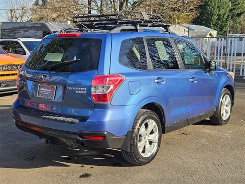Used 2015 Subaru Forester 2.5i Premium w/ All-Weather Package image 7